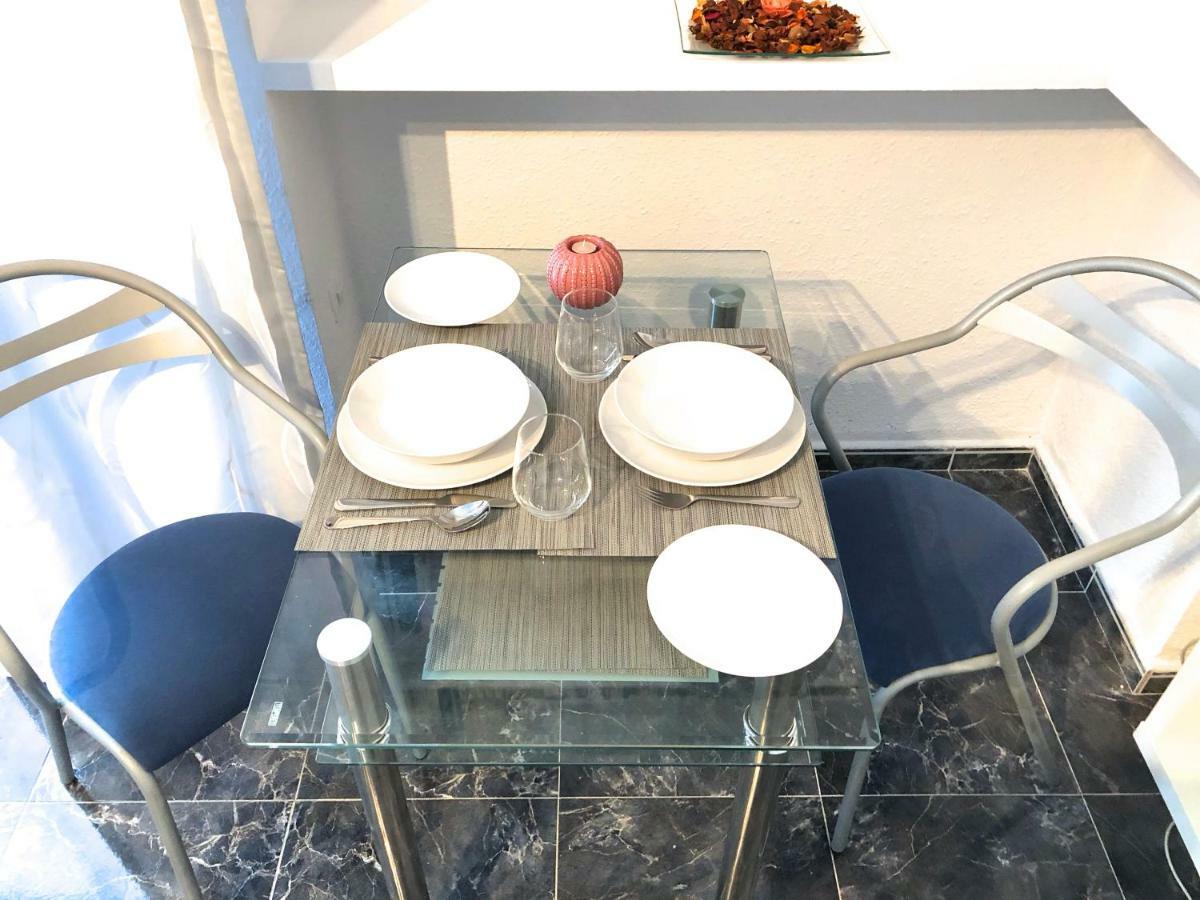 Sea View Apartment Benalmadena Luaran gambar