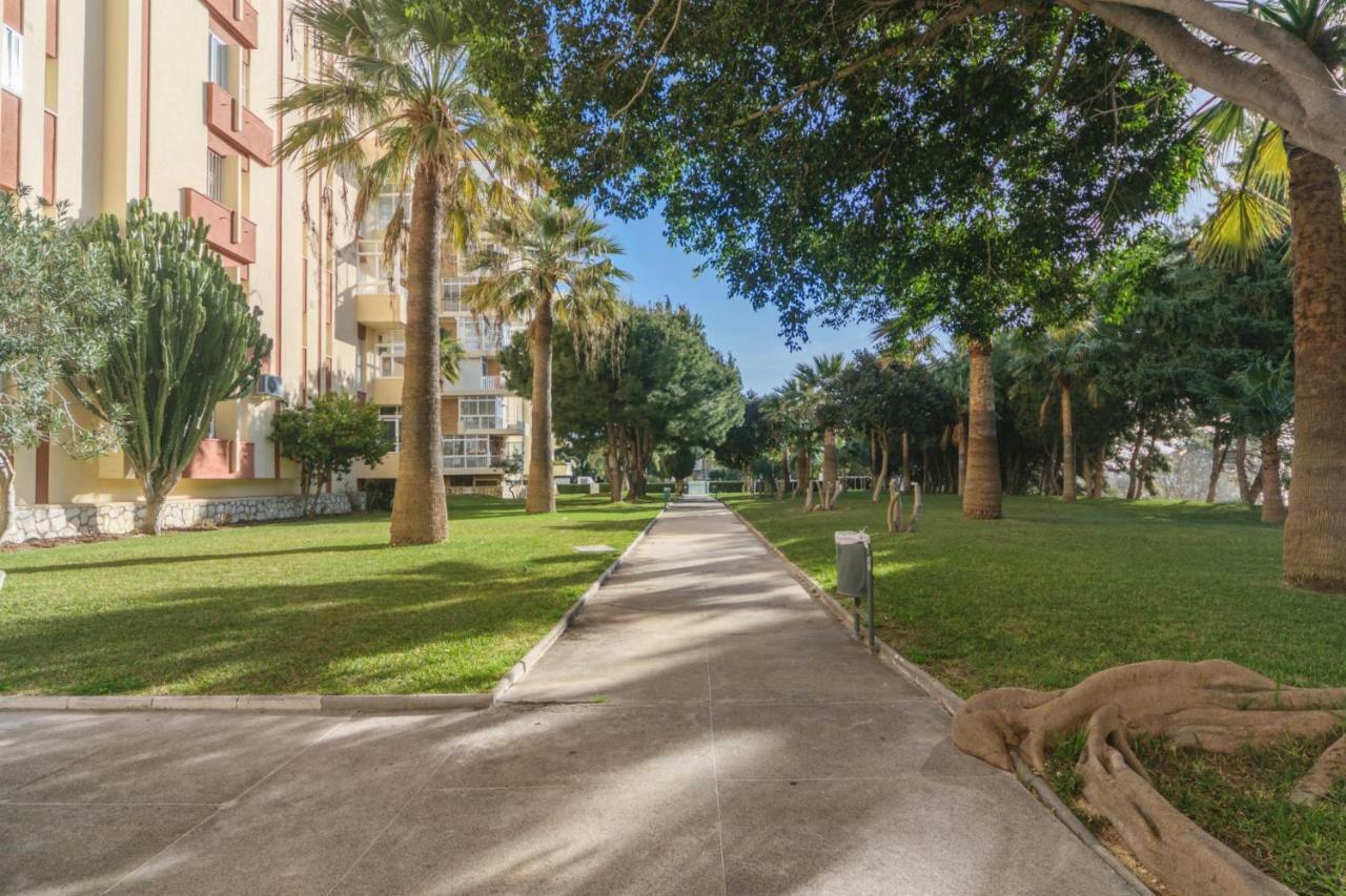 Sea View Apartment Benalmadena Luaran gambar
